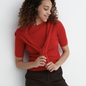 Uniqlo Extra Fine Merino Wool Ribbed Mock Neck Short Sleeve Sweater Red XS NWT